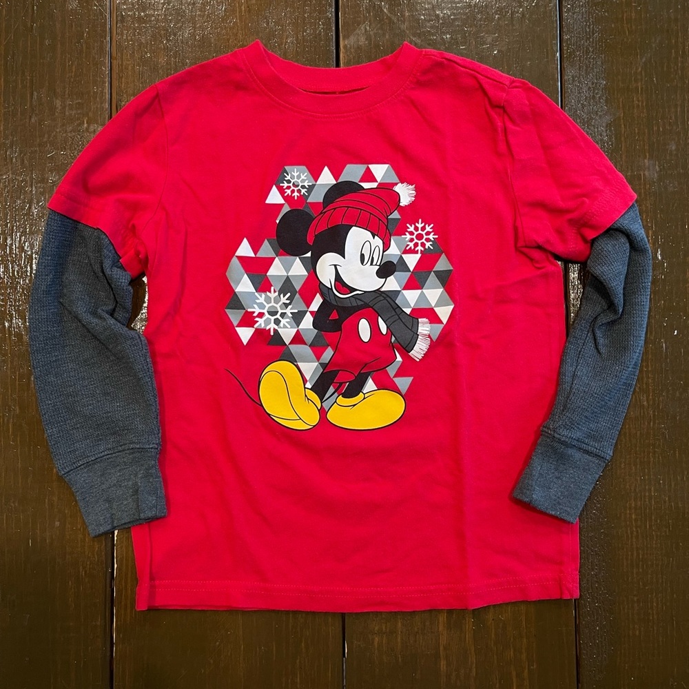 Winter Mickey Mouse t-shirt